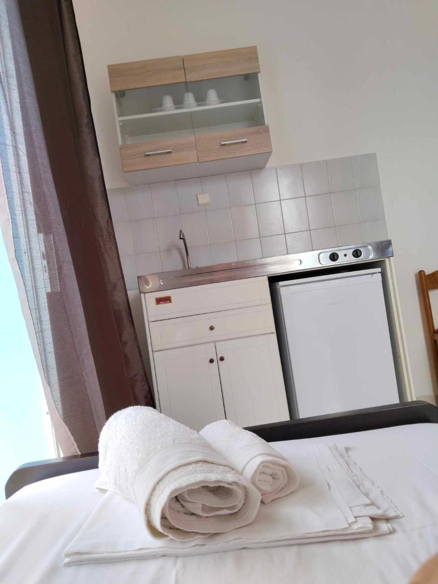 Galini Studios & Apartments Laganas Bagian luar foto