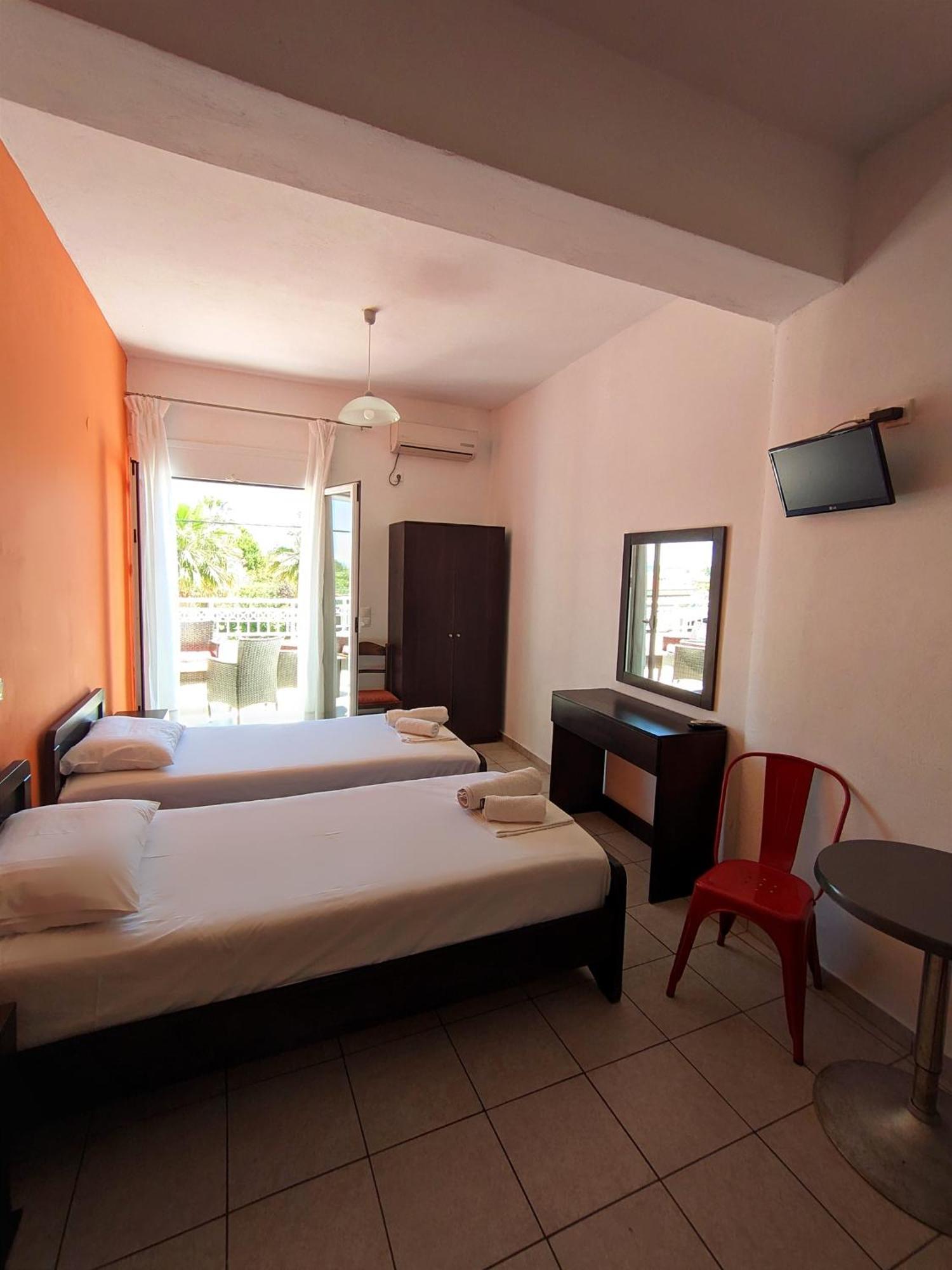 Galini Studios & Apartments Laganas Bagian luar foto